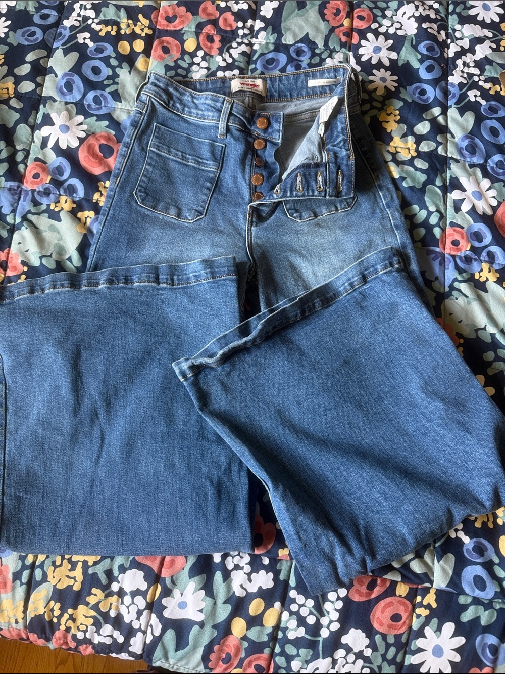 Wrangler Women’s High-Rise Wide leg Blue Denim Jeans size 4x30